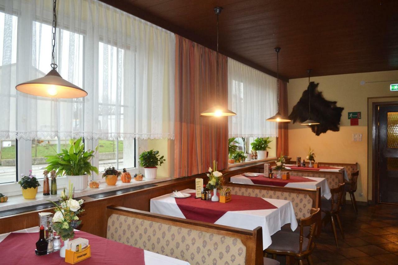Gasthaus Wurlitzer Perschling Buitenkant foto
